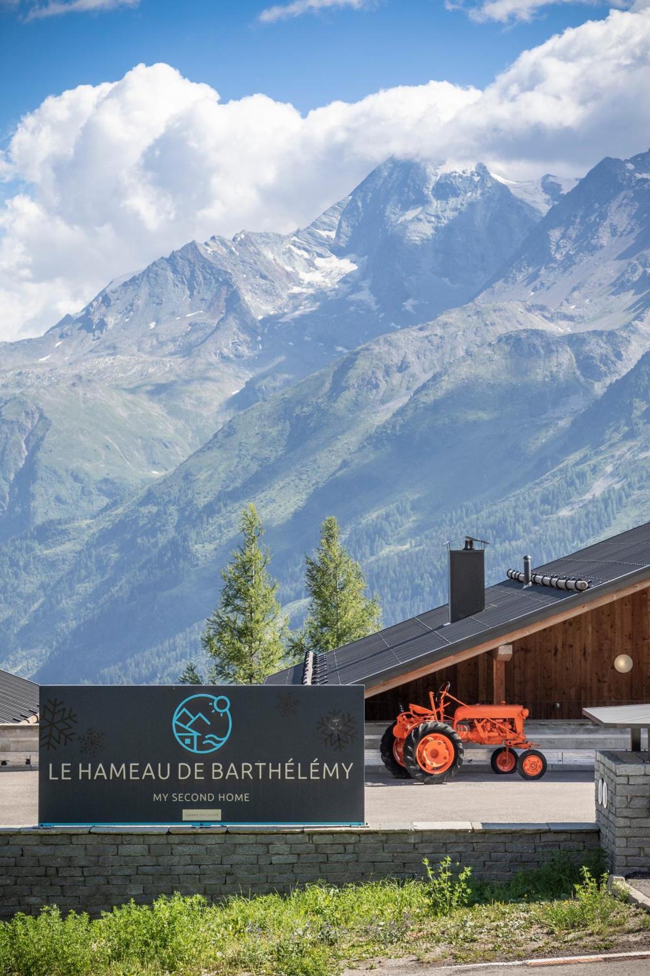 Aparthotel TERRESENS - Le Hameau de Barthélémy La Rosiere  Exterior foto